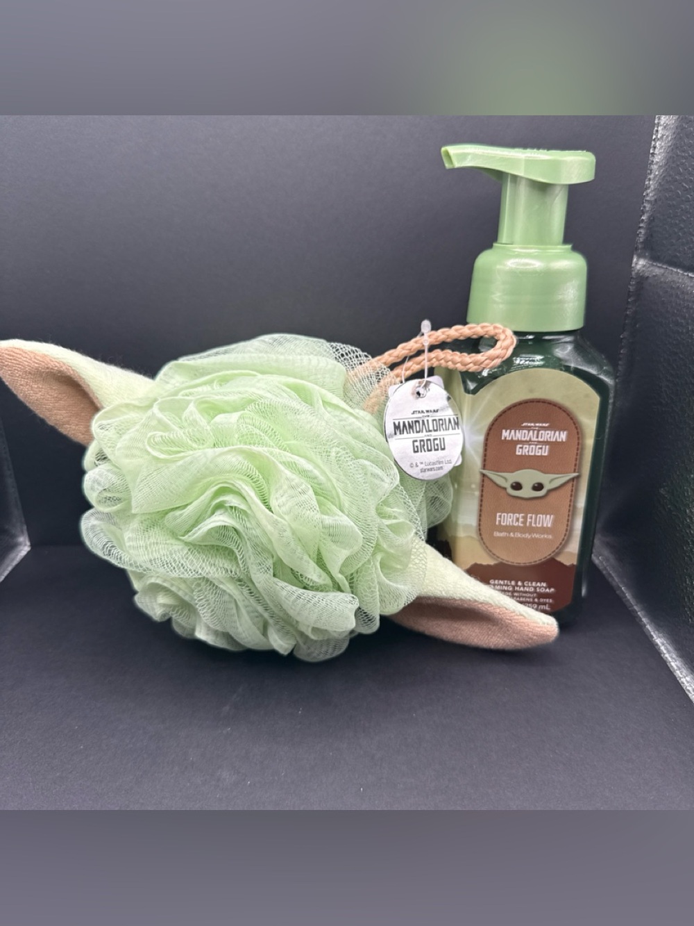Bath & Body Works Green Mandalorian Grogu Foaming Hand Soap with Loofah